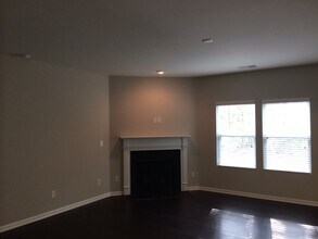 12403 Bronx Dr in Huntersville, NC - Building Photo - Building Photo