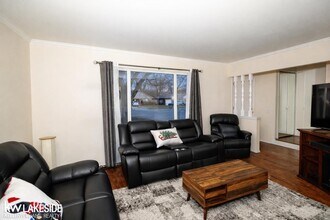 28115 Little Mack Ave in St. Clair Shores, MI - Building Photo - Building Photo