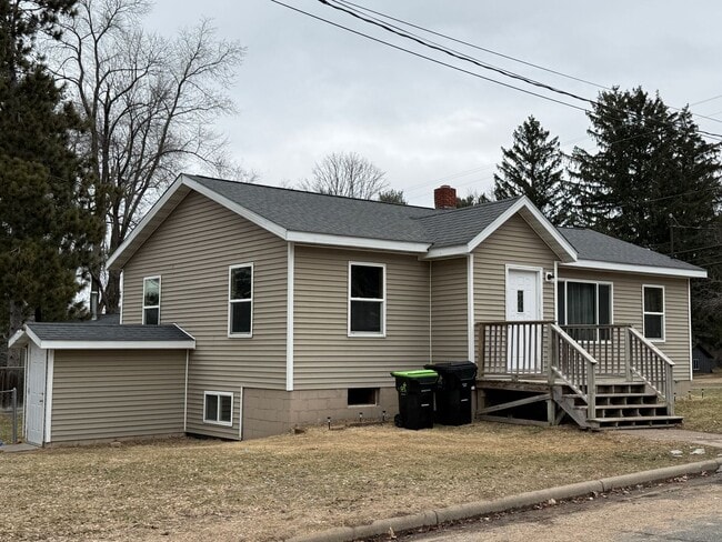 property at 421 23rd Ave E