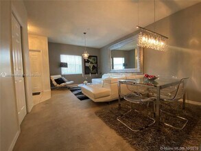2220 SE 24th Pl in Homestead, FL - Building Photo - Building Photo