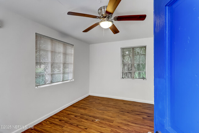 246 Jasmine St in Atlantic Beach, FL - Building Photo - Building Photo