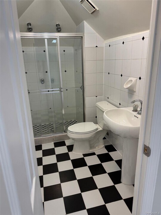 1664 E 45th St in Brooklyn, NY - Building Photo