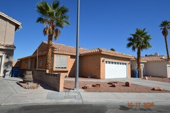7712 Musical Ln in Las Vegas, NV - Building Photo - Building Photo