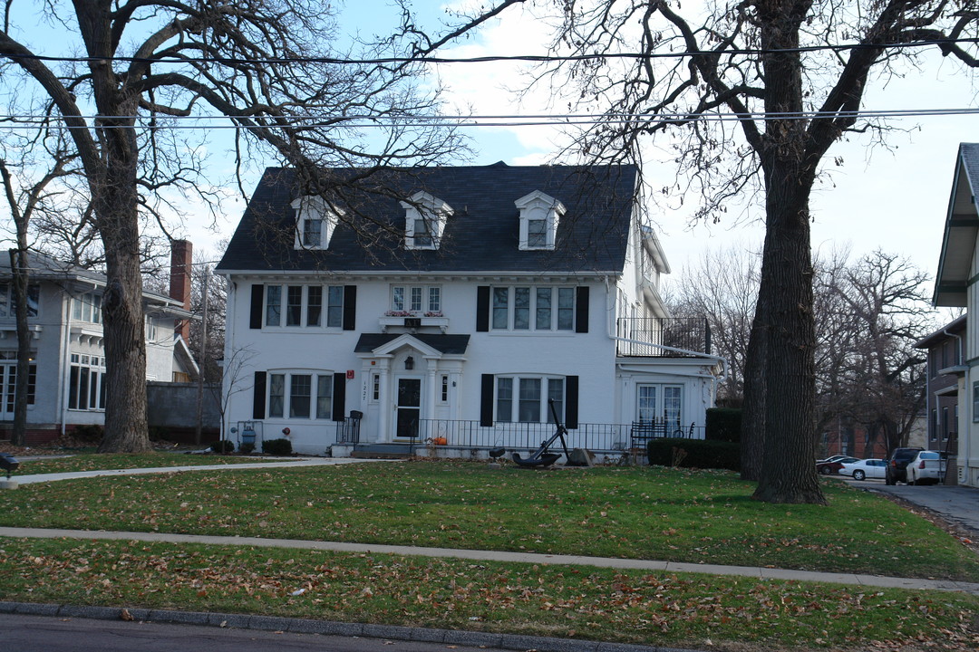 1227 34th St in Des Moines, IA - Building Photo