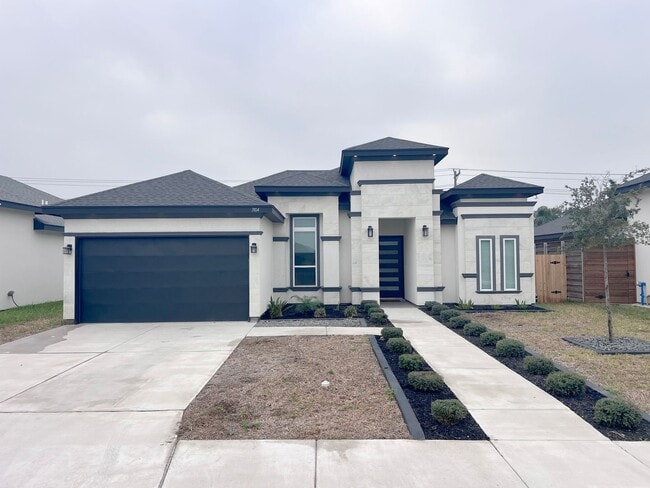 property at 3104 E Kennedy Ave