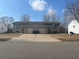 1429 Franklin St in Onalaska, WI - Building Photo