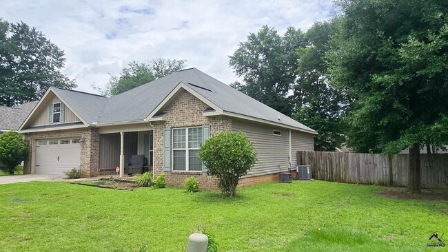 102 Woodward Pass in Kathleen, GA - Building Photo - Building Photo