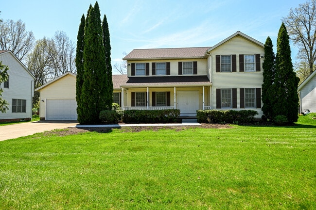 4367 Bunker Ln in Stow, OH - Foto de edificio - Building Photo