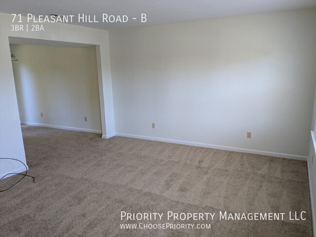 71 Pleasant Hill Rd in Harrisonburg, VA - Building Photo - Building Photo