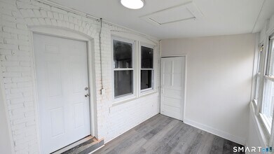 15 June St in East Hartford, CT - Foto de edificio - Building Photo