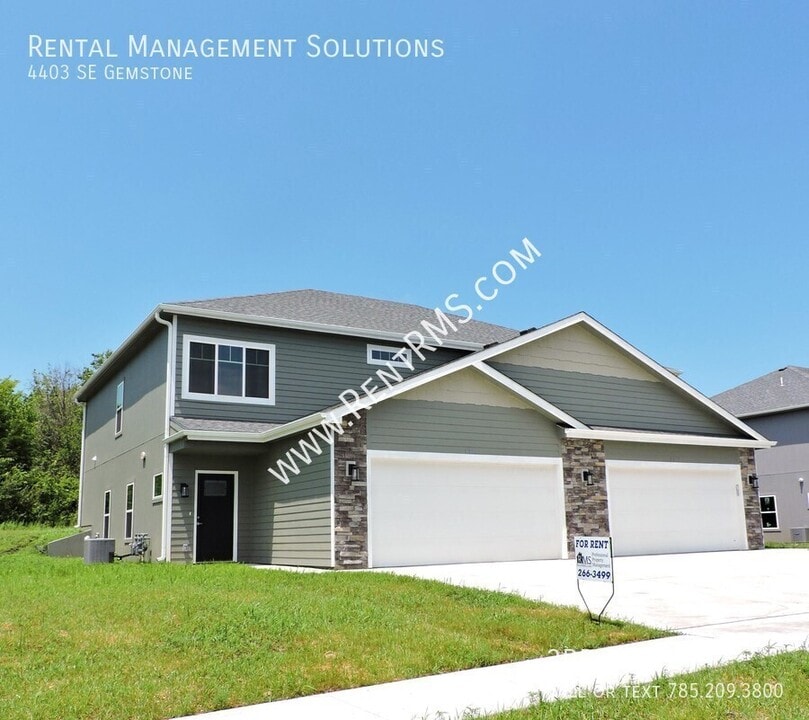 4403 SE Gemstone Ln in Topeka, KS - Building Photo