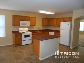106 S Valle Verde in Mesa, AZ - Building Photo - Building Photo