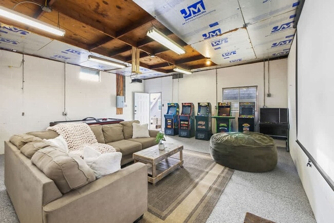 3576 Portage Point Blvd in Akron, OH - Building Photo - Building Photo