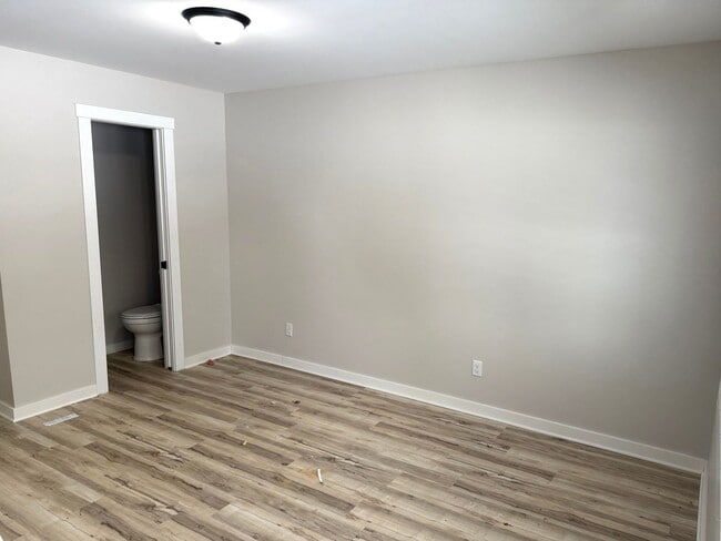 321-323 Elizabeth St in Parma, MI - Building Photo - Building Photo