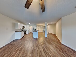 12321 Claiborne in San Antonio, TX - Building Photo - Building Photo