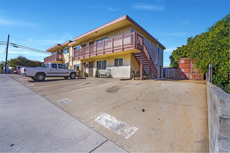 619 11th St in Imperial Beach, CA - Building Photo - Building Photo