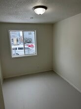 730 Thomas Ave, Unit 1 in St. Paul, MN - Building Photo - Building Photo