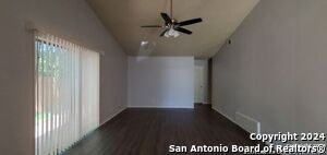 5236 Meadow Rise St in San Antonio, TX - Building Photo - Building Photo