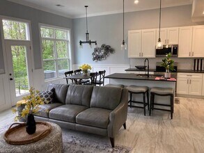 1590 Higbee Mill Rd in Lexington, KY - Building Photo - Building Photo