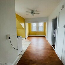 23 Cleremont Ave-Unit -3 in Irvington, NJ - Building Photo - Building Photo
