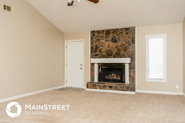 3751 Charlie Ln in Douglasville, GA - Foto de edificio - Building Photo