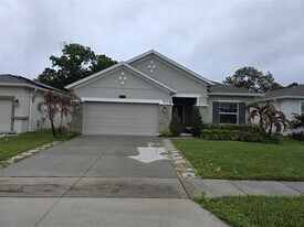 5574 Bakewell Pl in St. Cloud, FL - Building Photo