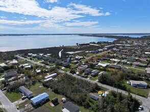 1433 S Kimbrel Ave in Panama City, FL - Building Photo - Building Photo