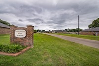 Country Meadows in Lindale, TX - Building Photo - Building Photo