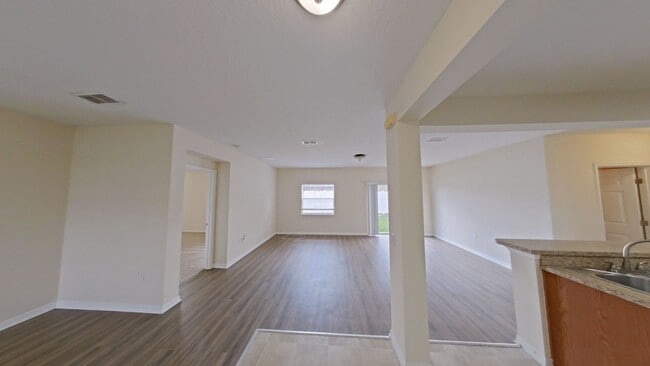 1002 Cumberland Dr in Kissimmee, FL - Building Photo - Building Photo