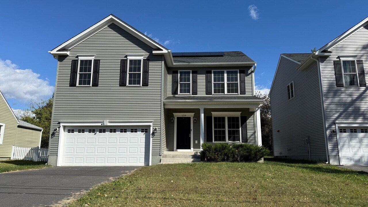 139 Longstreet Ave in Fredericksburg, VA - Building Photo