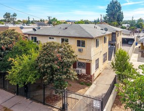 14202 Delano St in Van Nuys, CA - Building Photo - Primary Photo