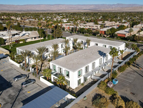 Zanjero Apartments in Palm Springs, CA - Building Photo - Building Photo