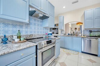 13174 NW 9th Ct in Pembroke Pines, FL - Building Photo - Building Photo