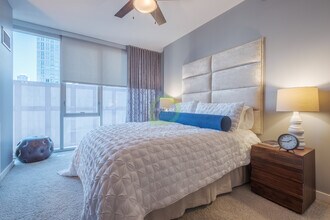 139 W Kinzie St in Chicago, IL - Building Photo - Building Photo