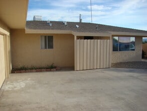 3090 Bounty Ln in Lake Havasu City, AZ - Building Photo - Building Photo