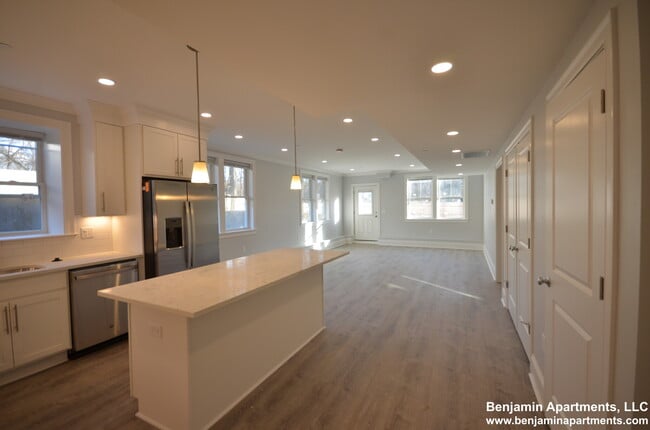 120 Kenrick St, Unit 6