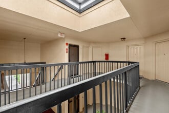 2083 NE Collins Cir in Jensen Beach, FL - Building Photo - Building Photo