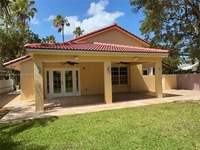 2138 Harbor Way in Weston, FL - Building Photo - Building Photo