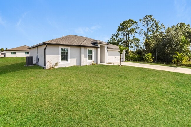 865 Youngreen Dr in Ft. Myers, FL - Foto de edificio - Building Photo