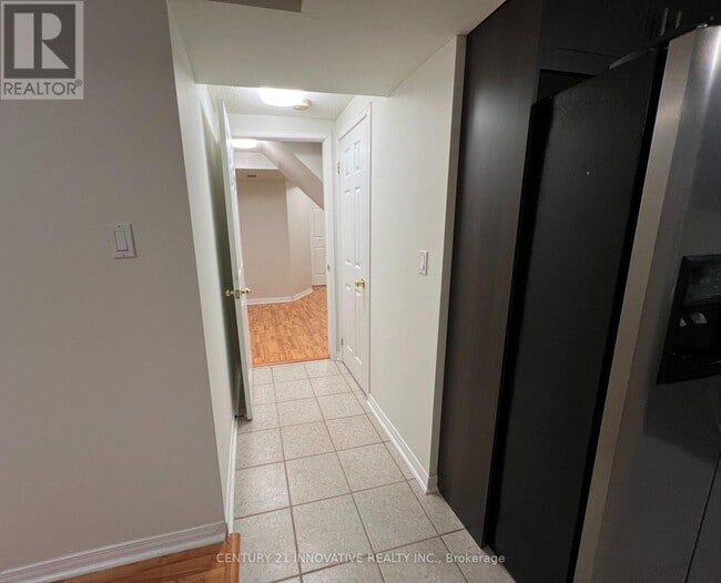 13 Grosbeak Crescent in Toronto, ON - Building Photo - Building Photo