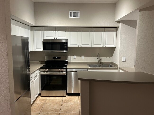 property at 504 S Armenia Ave