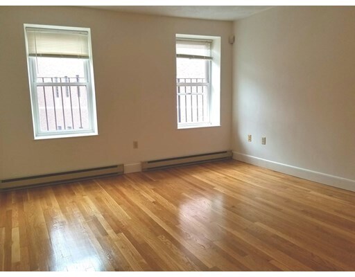 222 North St-Unit -4 in Boston, MA - Building Photo - Building Photo