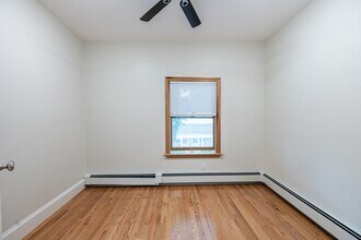 48 Shannon St, Unit 2 in Boston, MA - Foto de edificio - Building Photo