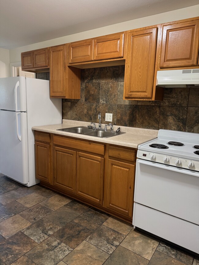 171 N West Ave, Unit 171-1