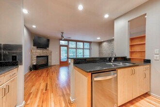 1318 Fernwood Cir NE in Atlanta, GA - Building Photo - Building Photo