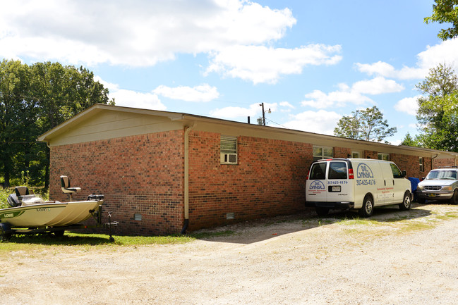 Fairland Apartments in Shelbyville, IN - Building Photo - Building Photo