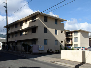 915 Birch St in Honolulu, HI - Building Photo - Building Photo