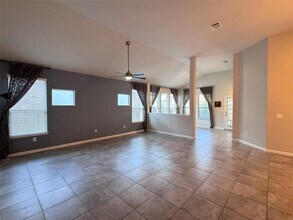 16420 Pienza Dr in Pflugerville, TX - Building Photo - Building Photo