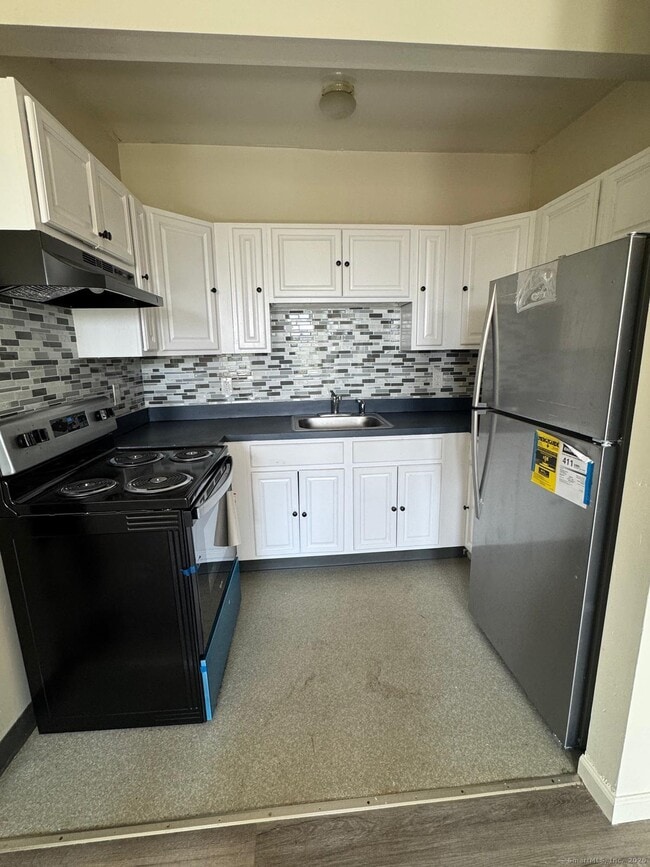 property at 1057 E Main St