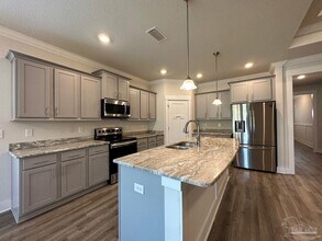 10040 Tuscan Ct in Pensacola, FL - Building Photo - Building Photo